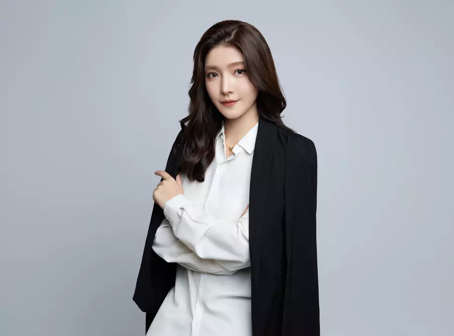 HOLO+FACE - Taiwan's Largest Chain Photo Studio